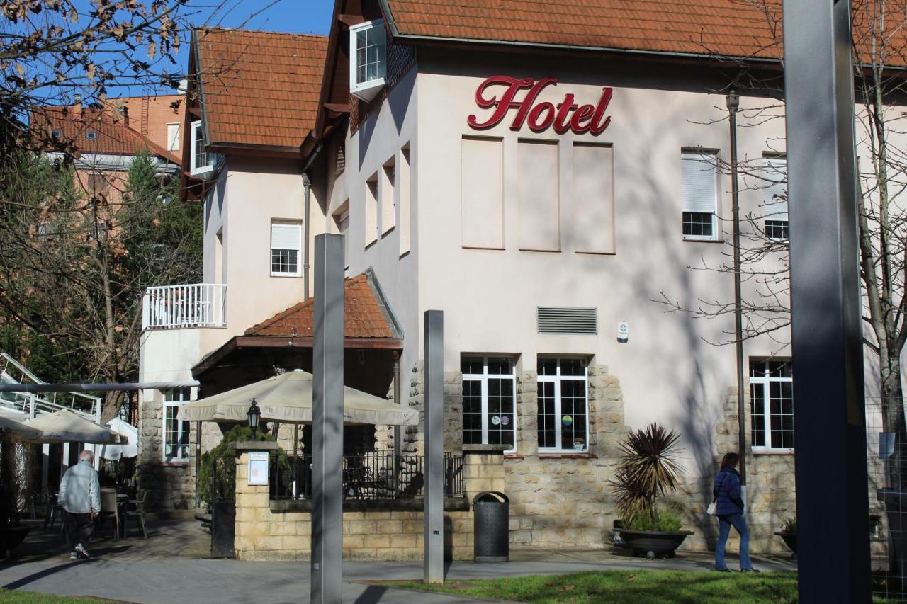 Hotel Harrison Etxea Amorebieta-Etxano Exterior foto
